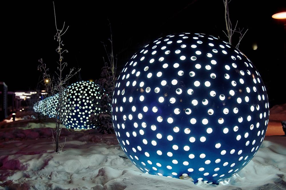 Большой Шар с подсветкой