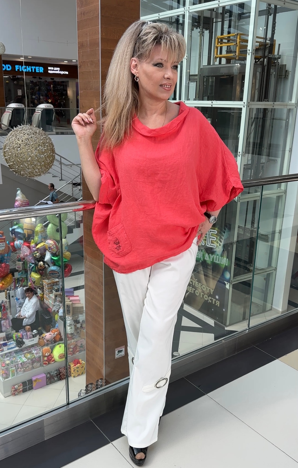 Льняной легкий блузон-пончо с хомутом