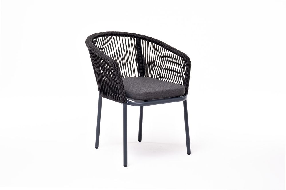 "Марсель" стул плетеный из роупа, каркас алюминий темно-серый (RAL7024) муар, роуп темно-серый круглый, ткань темно-серая 027