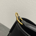 MEDIUM BUCKET LOUISE