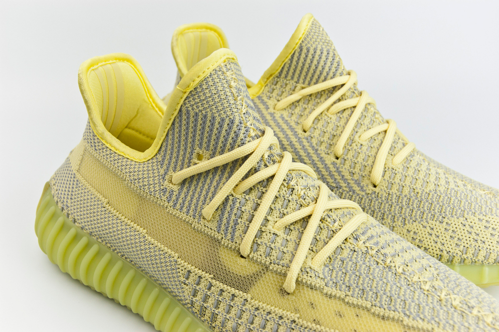Кроссовки Adidas Yeezy 350 boost V2 Wmns Antlia Non-Ref