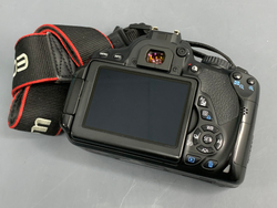 Canon 650D Kit 18-55mm lll 77.000 кадров