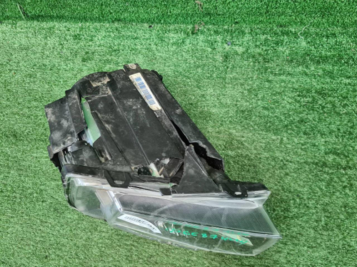 Битая Фара правая Москвич 3 (2022-н.в.) галоген