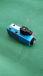 Клапан Vickers DG4V-3-2B-M-KU4-H-7-50-JA17