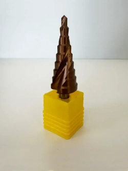 Сверло ступенчатое по металлу кобальтовое 4-20мм конусное