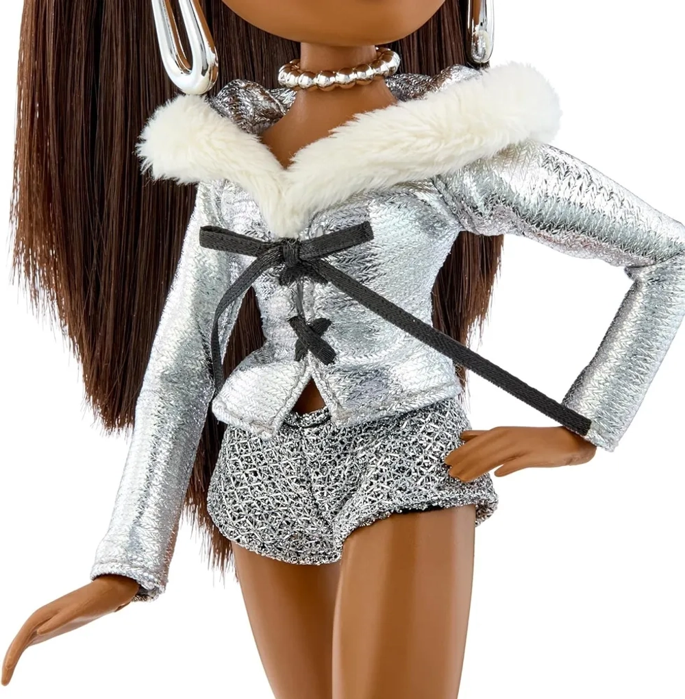 Кукла Братц Charmz Саша