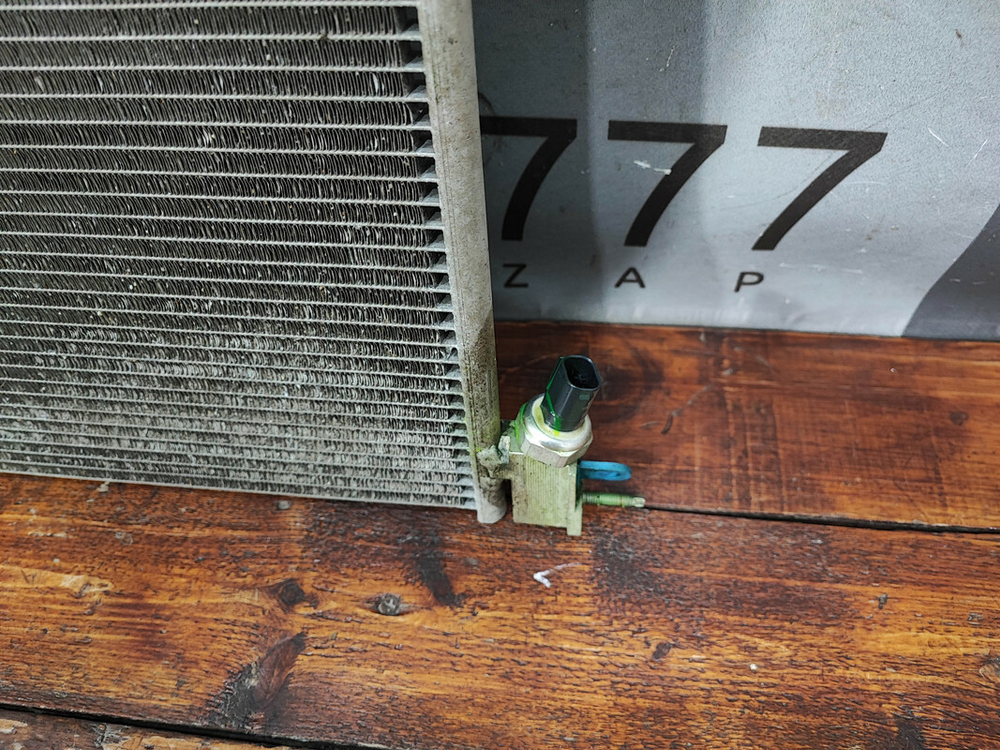 Радиатор кондиционера Mercedes E W213, C W205 БУ Оригинал A0995000454