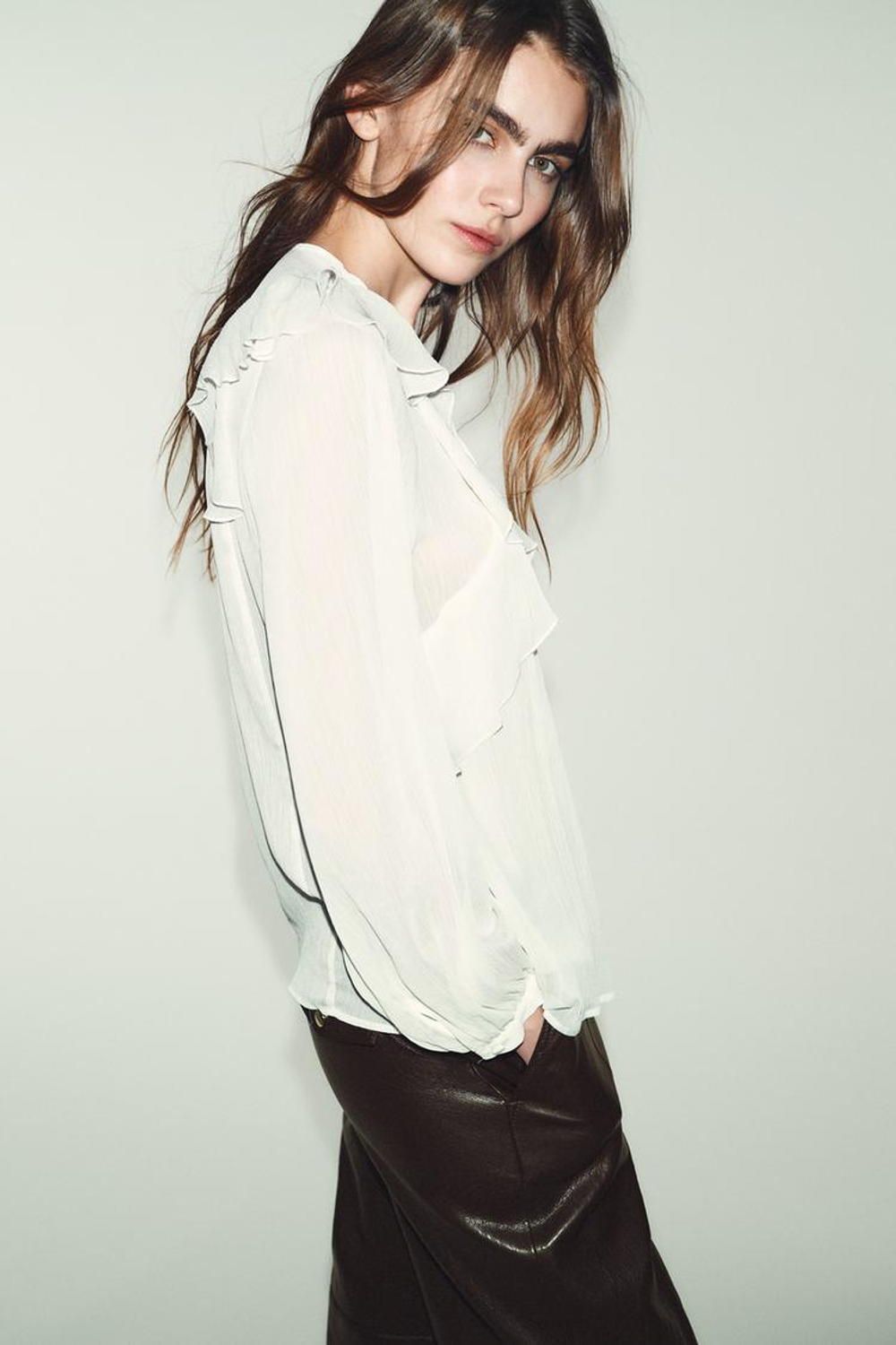 ZARA БЛУЗА СО СКЛАДКАМИ И ВОЛАНАМИ, ЭКРЮ