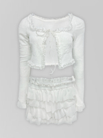 Костюм Fashion 4385 однотонный из коротких шорт с рюшами и кофточки с завязкой