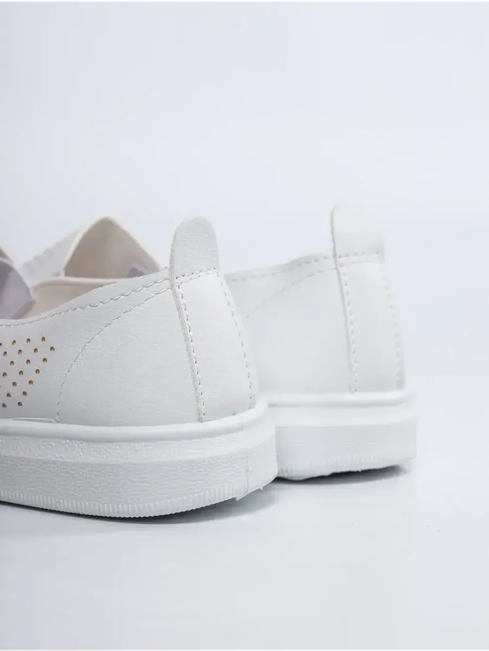 Мокасины летние с перфорацией