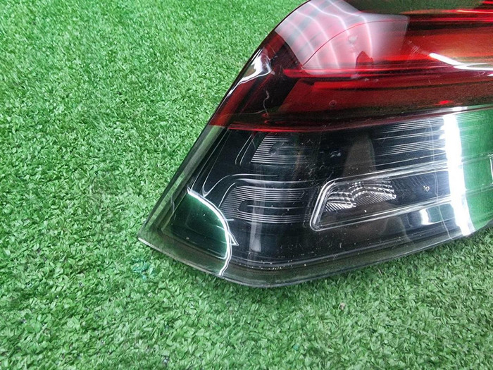 Фонарь левый внутренний BMW 3er G20 (2018-2022)