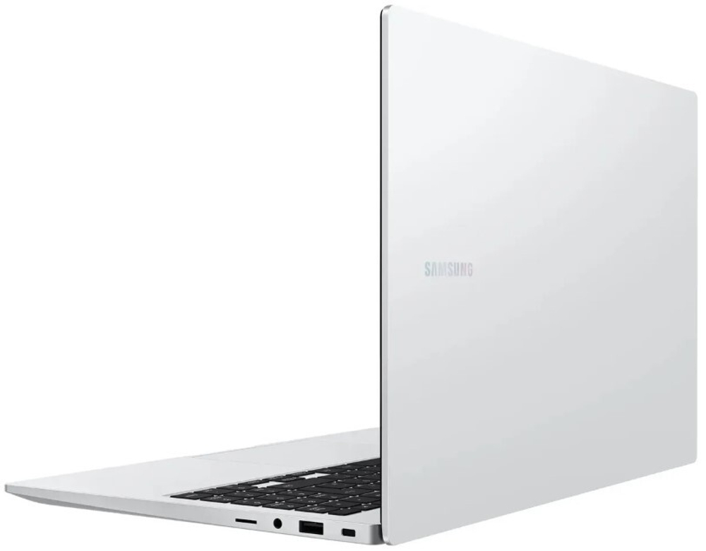 Ноутбук  Samsung Galaxy Book4 15.6 ", Core 7, 16 Гб RAM, 512 Гб SSD, Iris Xe Graphics, Серебристый