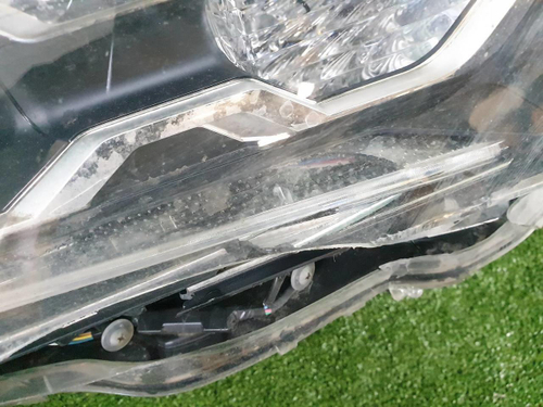Битая Фара правая Toyota RAV4 5 XA50 (2018-н.в.) LED