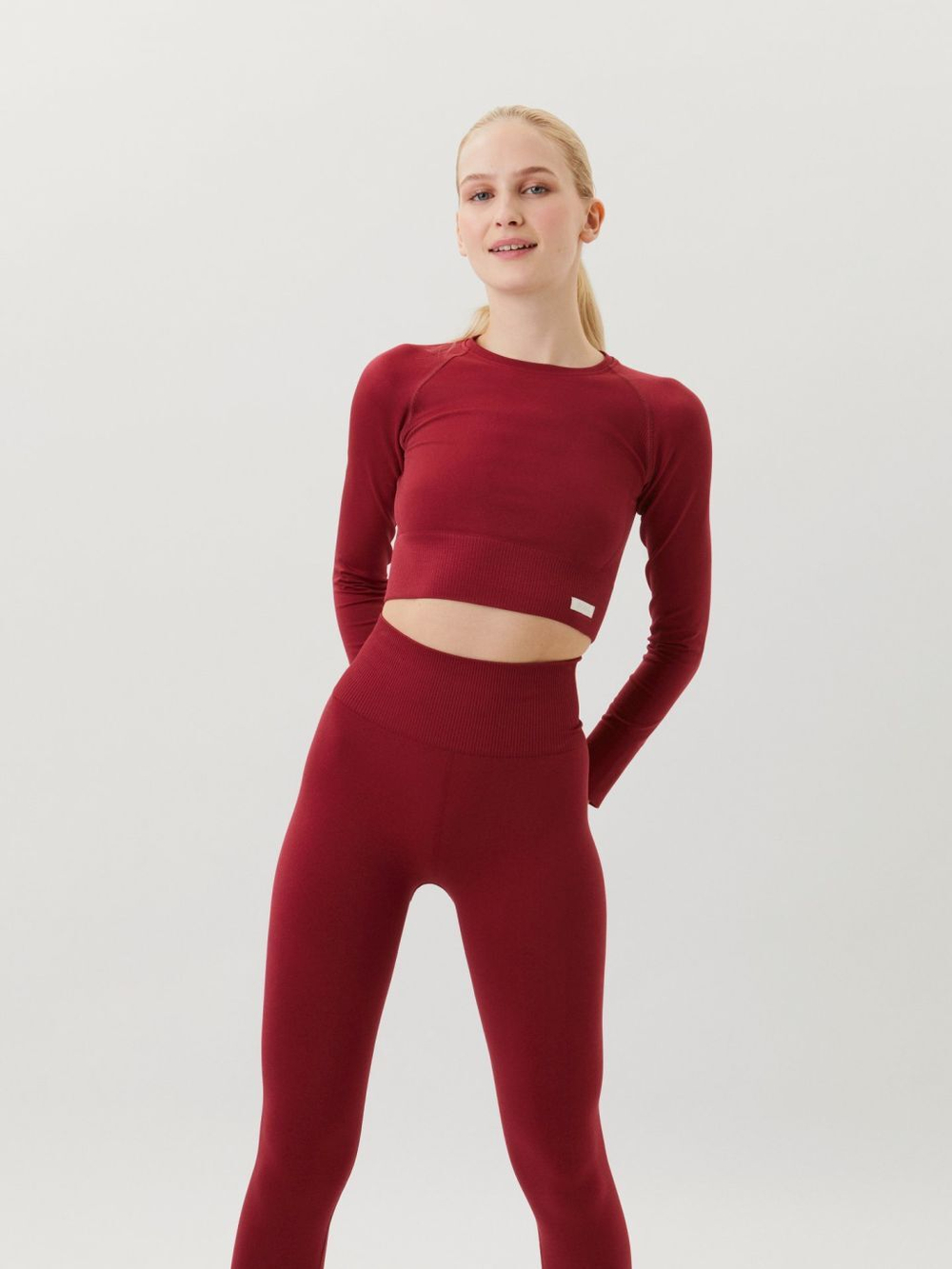 Женская теннисная футболка с длинным рукавом Björn Borg Stockholm Seamless Crop Top W - biking red