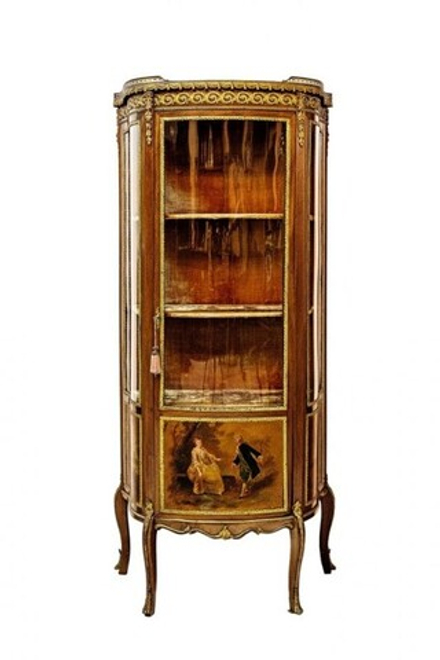 Витрина в стиле Людовика XV