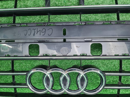 Решетка радиатора Audi A8 4 D5 (2017-2021)