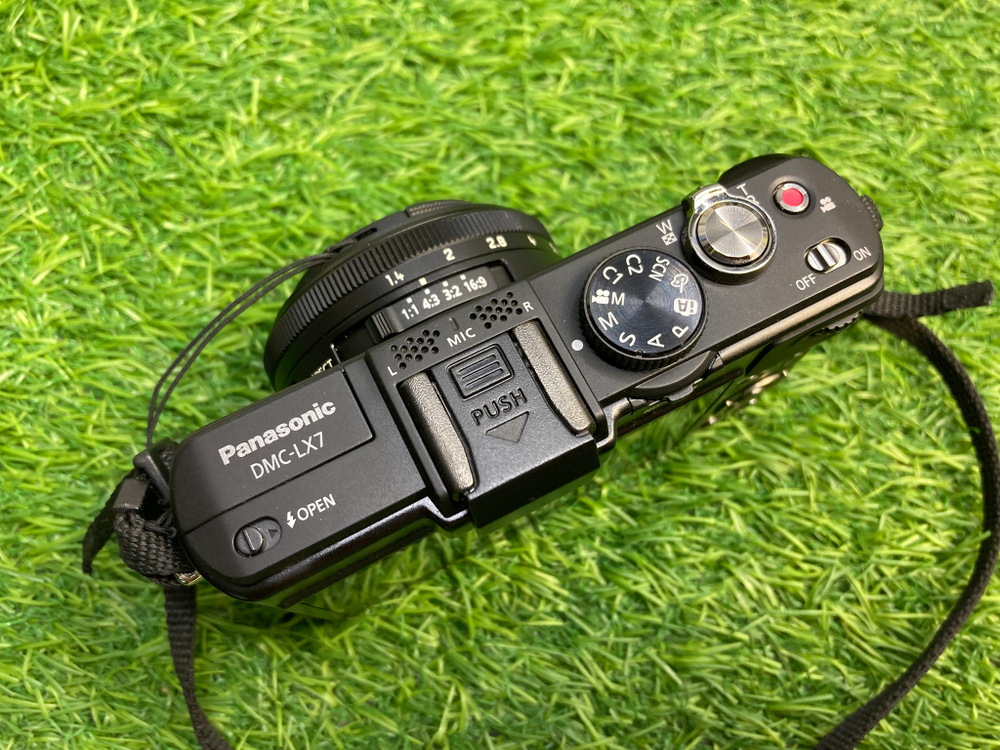 Panasonic Lumix DMC-LX7 Покупка/Продажа