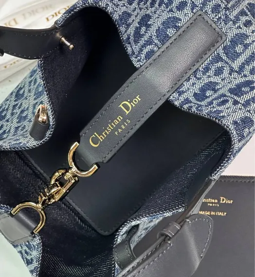 Сумка Dior Toujours Жаккард Denim Dior Oblique синего цвета