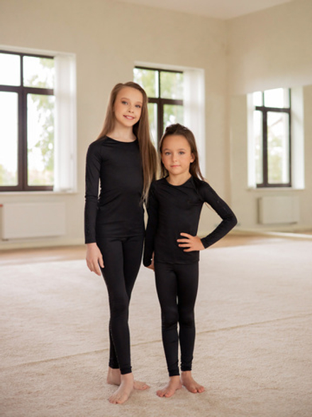 Лонгслив с лампасами из страз