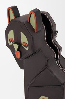 Loewe Клатч Futurist Cat из классической телячьей кожи, темно-серый