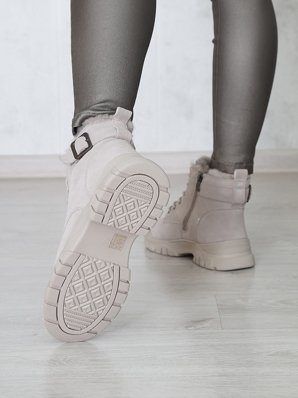 Ботинки женские зимние LIFEXPERT OAO-ZM21006 \F20-X173M