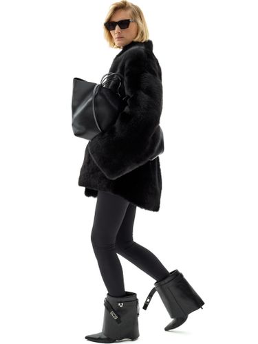Черная двусторонняя шуба из овчины с поясом