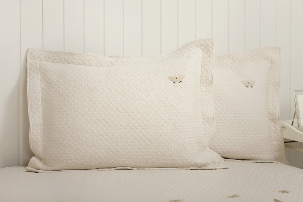 Элитная наволочка хлопковая Summer's Day экрю от Luxberry фото