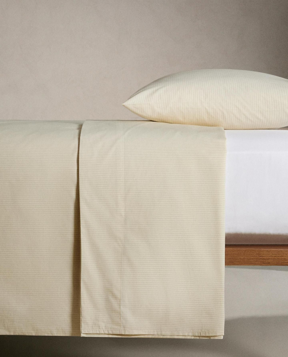 Zara Home - Полосатая простыня, белый, 290x280 см
