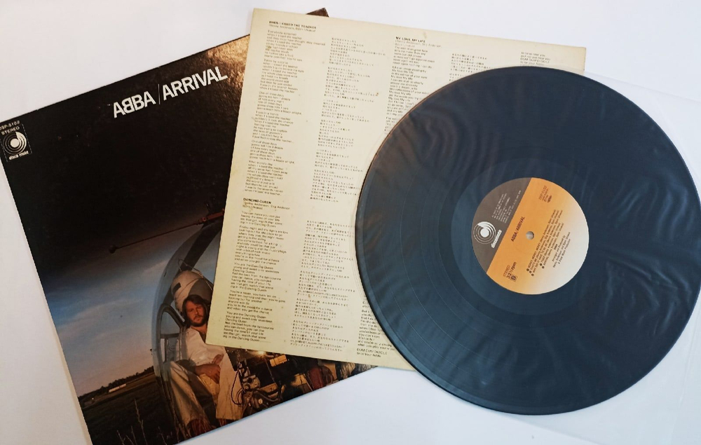Винтажная виниловая пластинка ABBA Arrival (Japan 1978) (Money, Money, Money, Dancing Queen)