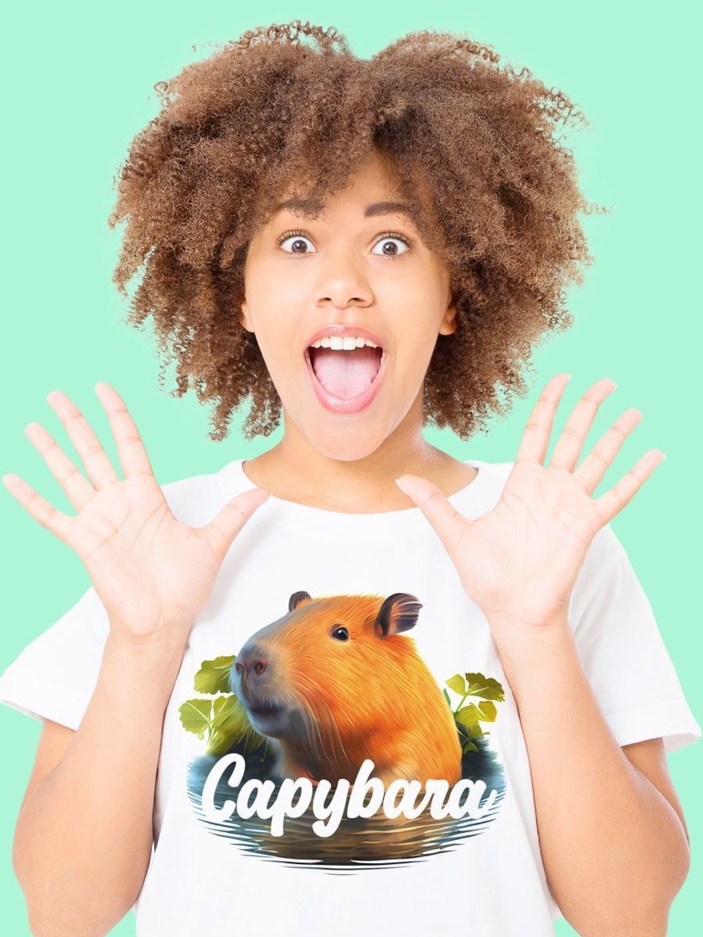 Футболка белая хлопковая с принтом цветной капибара оверсайз