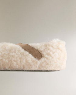 ZARA HOME ДЕТСКИЕ ТАПОЧКИ ИЗ ИСКУССТВЕННОЙ ОВЧИНЫ, ЭКРЮ