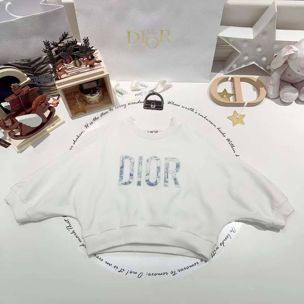 Костюм Dior