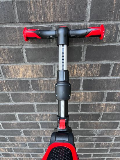 Самокат-беговел со светящимися колёсами 3 в 1 Scooter Micar Moby Black-Red