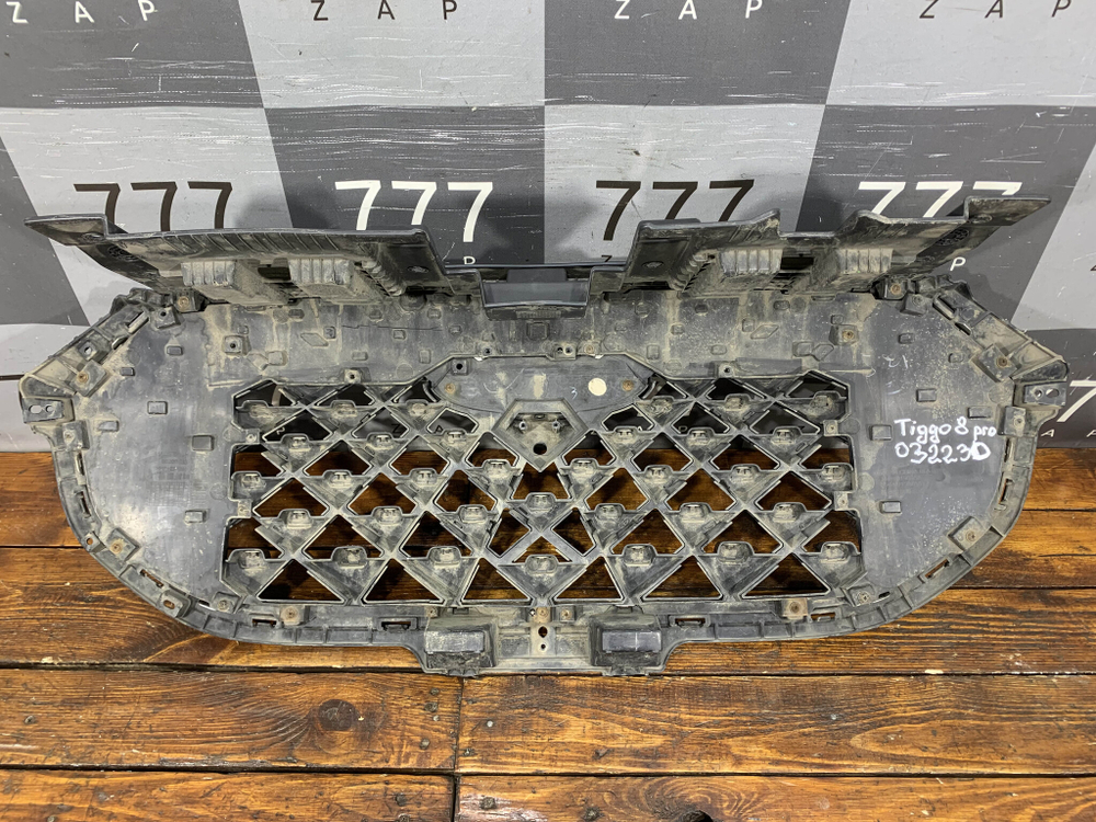 Решетка радиатора Chery Tiggo 8 Pro 21-нв Б/У Оригинал 602001506AA