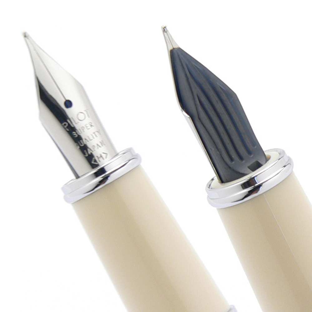 Перьевая ручка Pilot Prera (перо Fine 0,3 мм, цвет Ivory - слоновая кость)