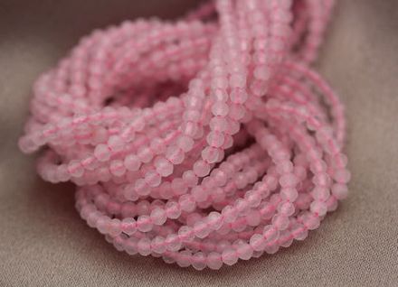 Розовый кварц 2,4мм огранка