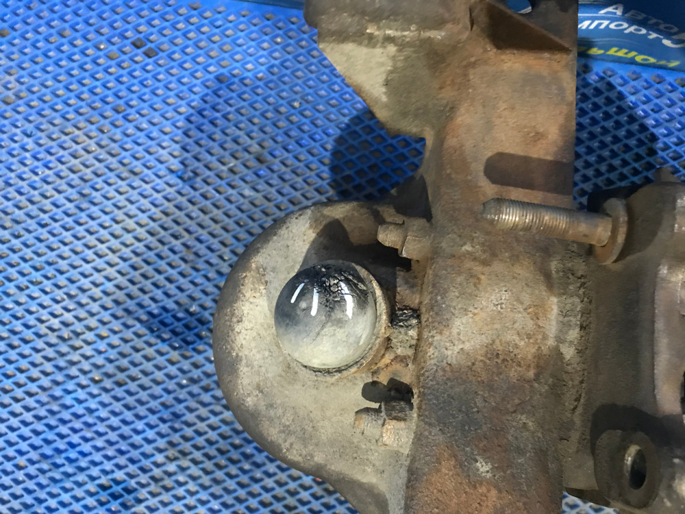 Балка передняя поперечная CHEVROLET NIVA 2006