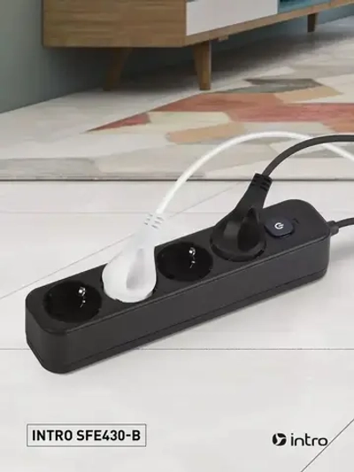 Сетевой фильтр Intro SFE430-B с базовой защитой с заземлением с выключателем 4 розетки 3м 10А черный / удлинитель сетевой 3м