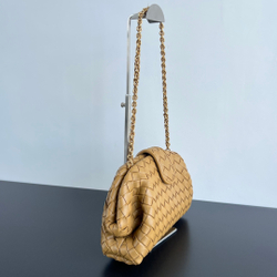 Bottega Veneta Teen Lauren 1980 With Chain 31 cm