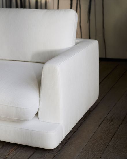 Gala 3-местный диван белого цвета 210 см