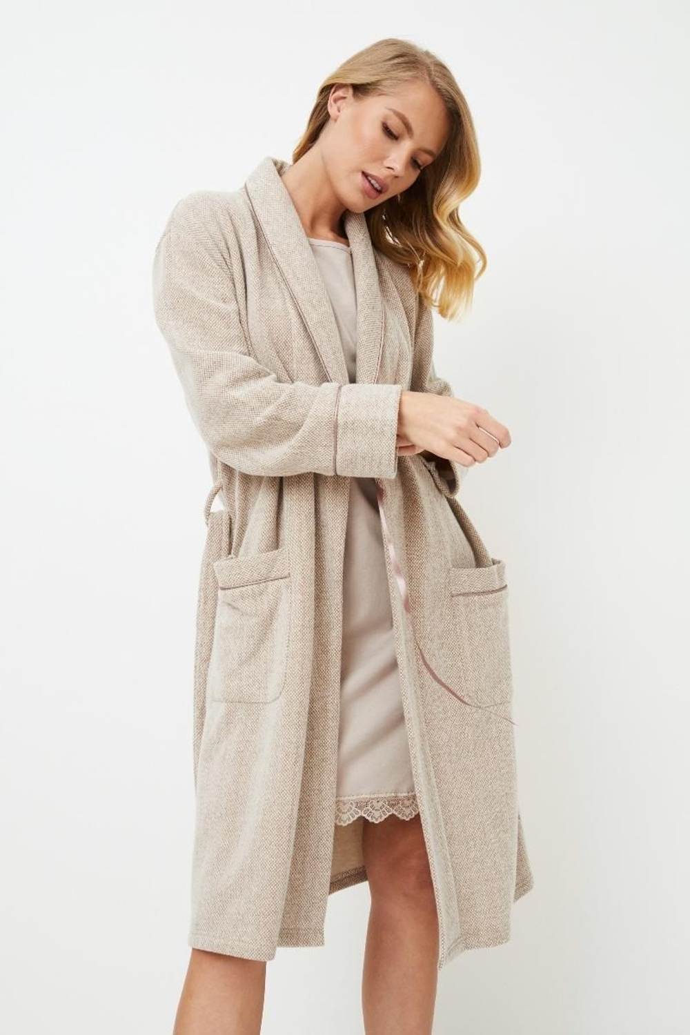 MARIANNA BEIGE Халат женский ARUELLE