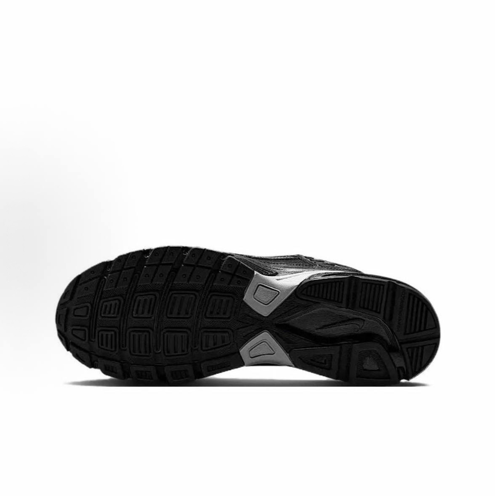 Nike Initiator Silber Black
