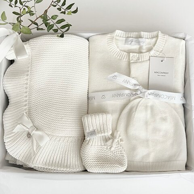 Набор из 4-х предметов: комбинезон, шапочка, пинетки и плед (р.56 см)