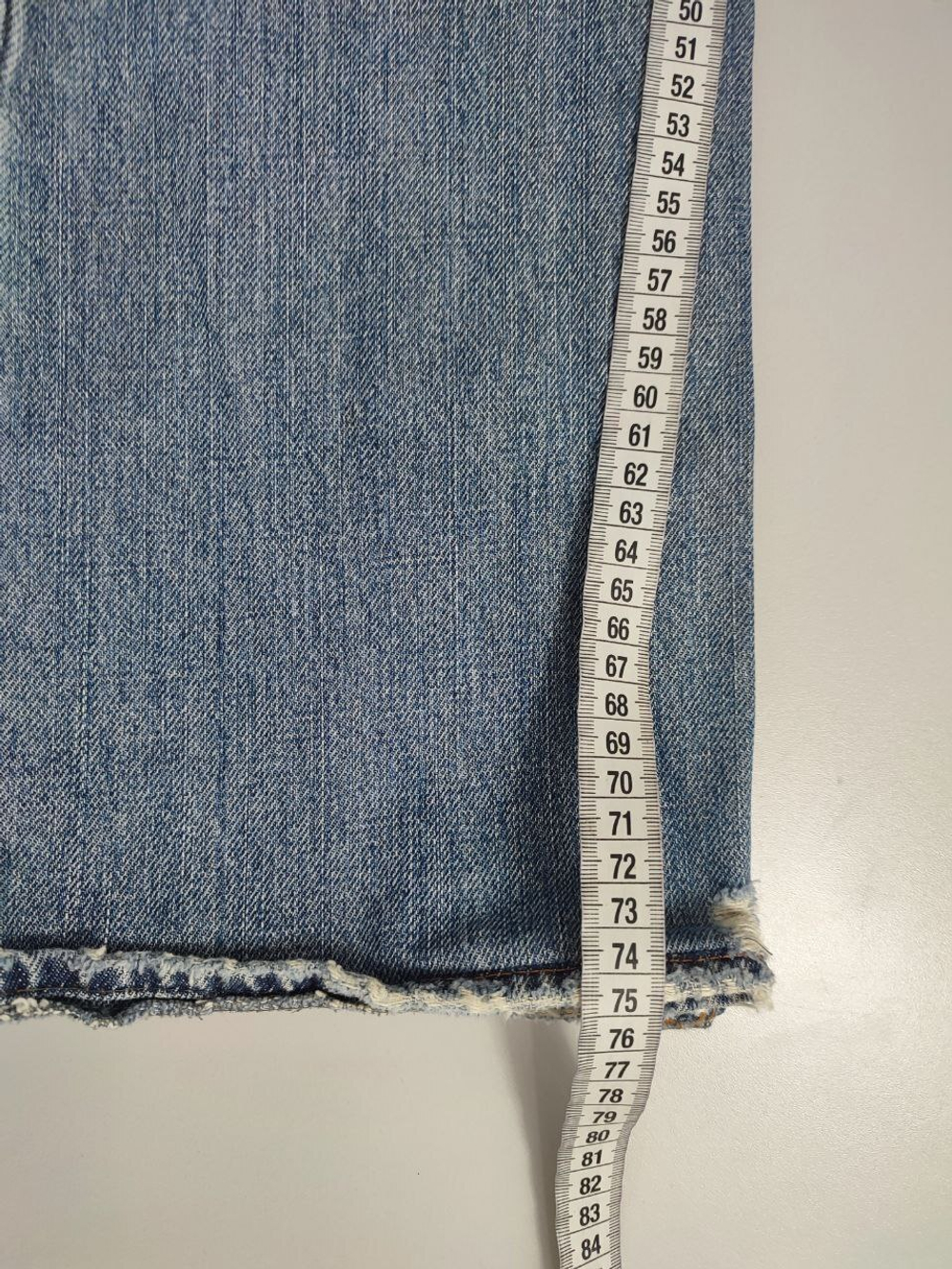 Джинсы Calvin Klein с потертостями 40 размер