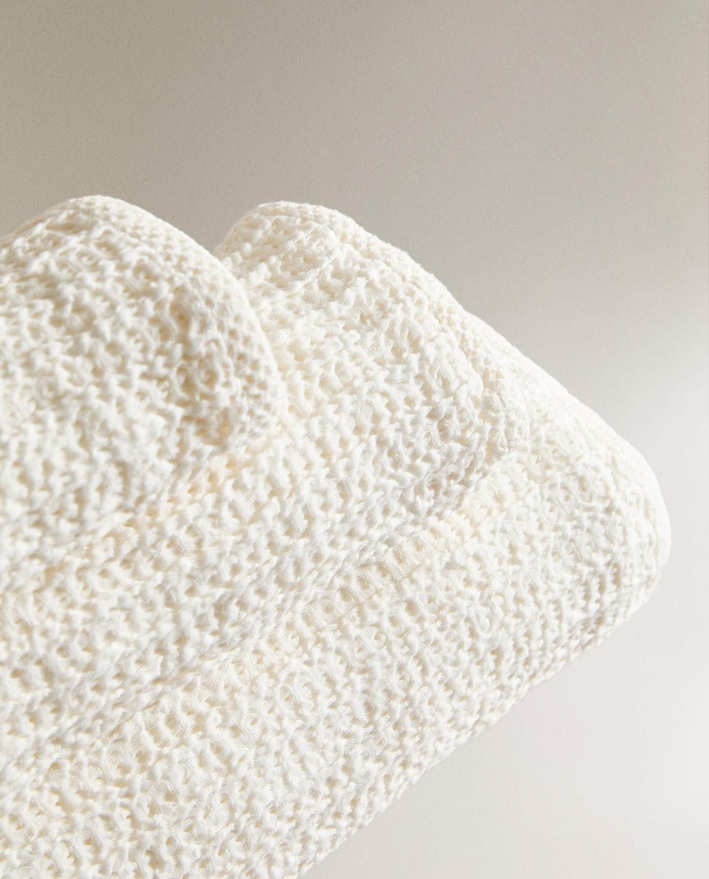Zara Home - Банное полотенце с вафельной текстурой и гладкой бордюром, белый, 50х90 см