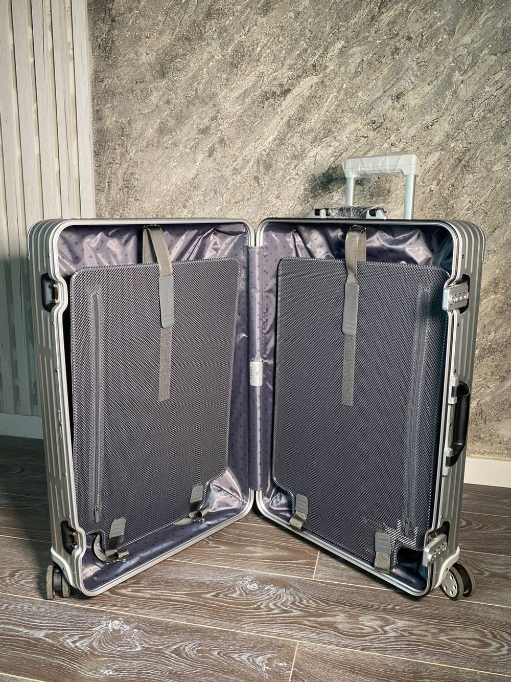 Чемодан Rimowa