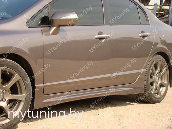 Накладки на пороги MUGEN STYLE для Honda Civic 8(VIII) 4D