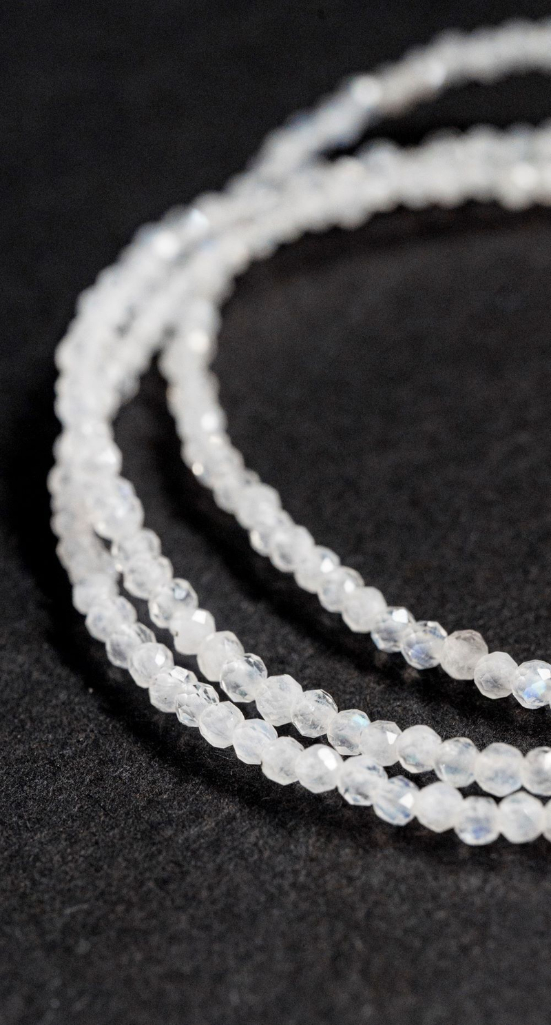 Цепочка "Memo about Moon" тонкая из лунного камня с удлинителем 47-54 см