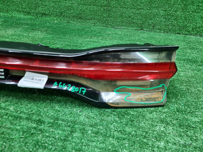 Фонарь крышки багажника Porsche Macan 95b (18-21)