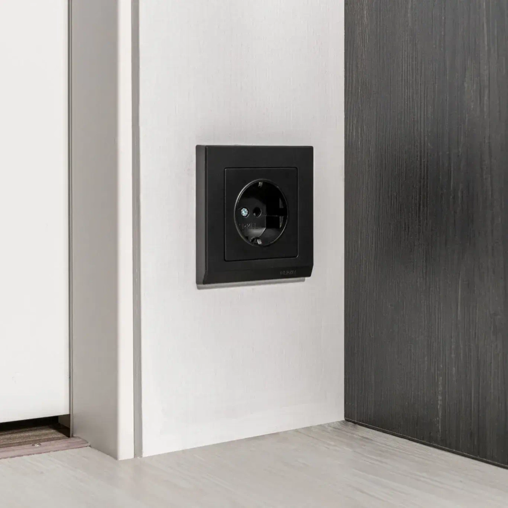 Рамка на 1 пост Stark (черный) W0011808